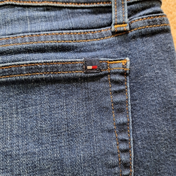 Tommy Hilfiger Denim Shorts Women's Size 6 Blue Stretch Jean Shorts - Picture 12 of 13